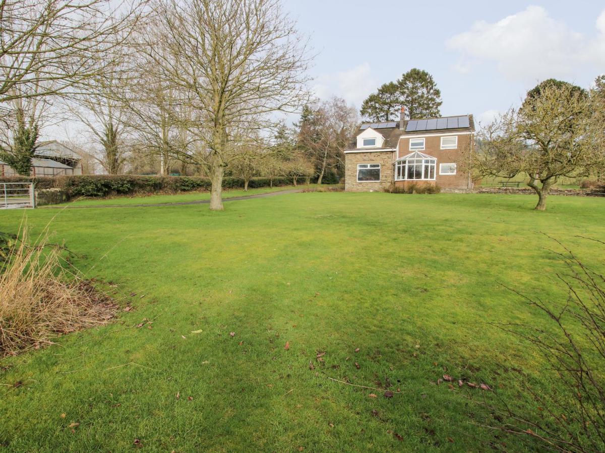Bicton Lea Villa Acton  Екстериор снимка