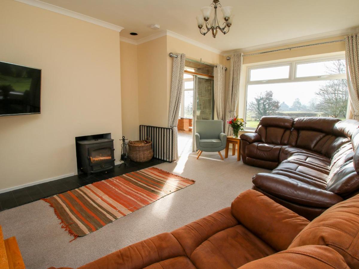 Bicton Lea Villa Acton  Екстериор снимка