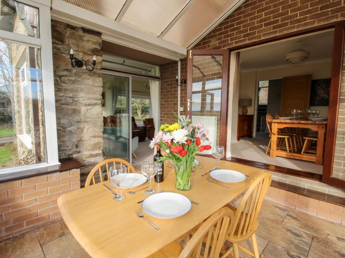 Bicton Lea Villa Acton  Екстериор снимка