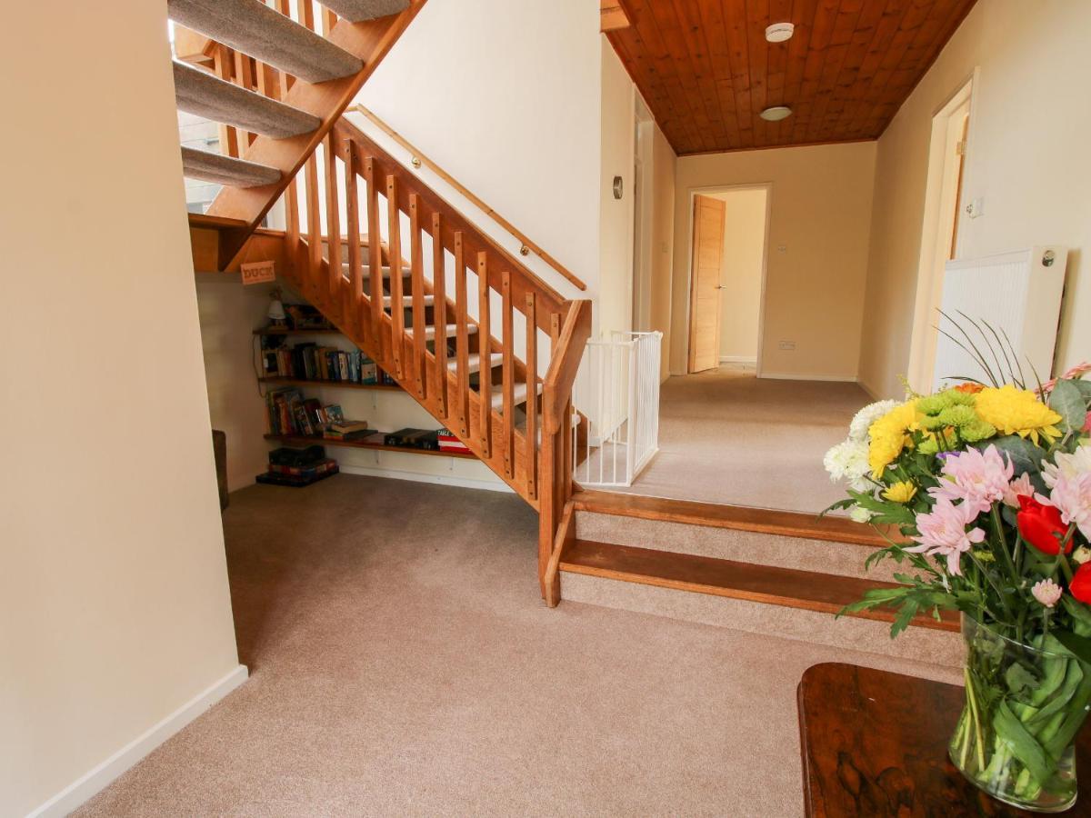 Bicton Lea Villa Acton  Екстериор снимка