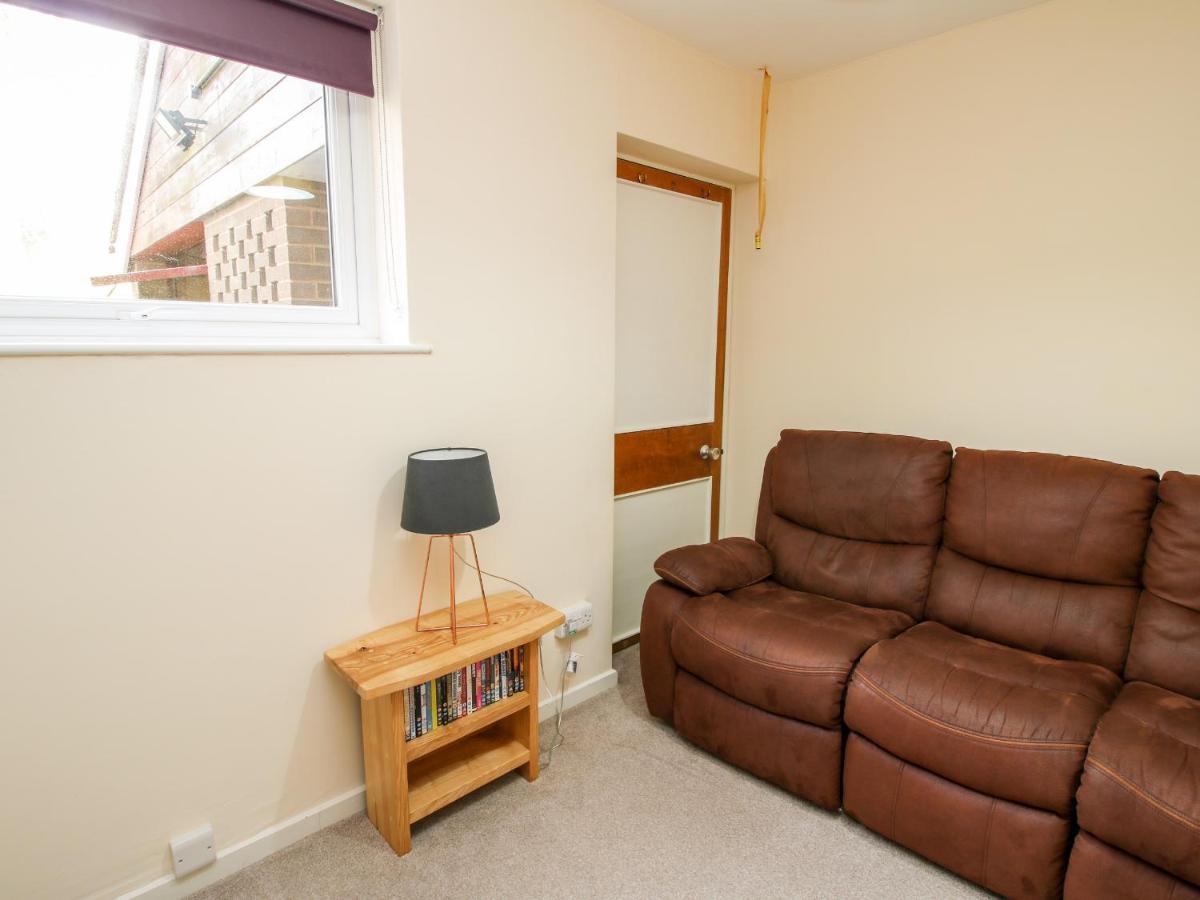 Bicton Lea Villa Acton  Екстериор снимка
