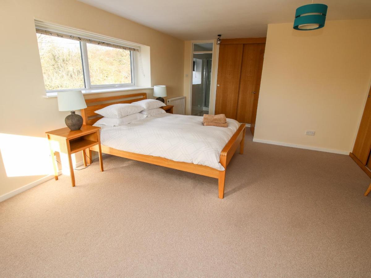 Bicton Lea Villa Acton  Екстериор снимка