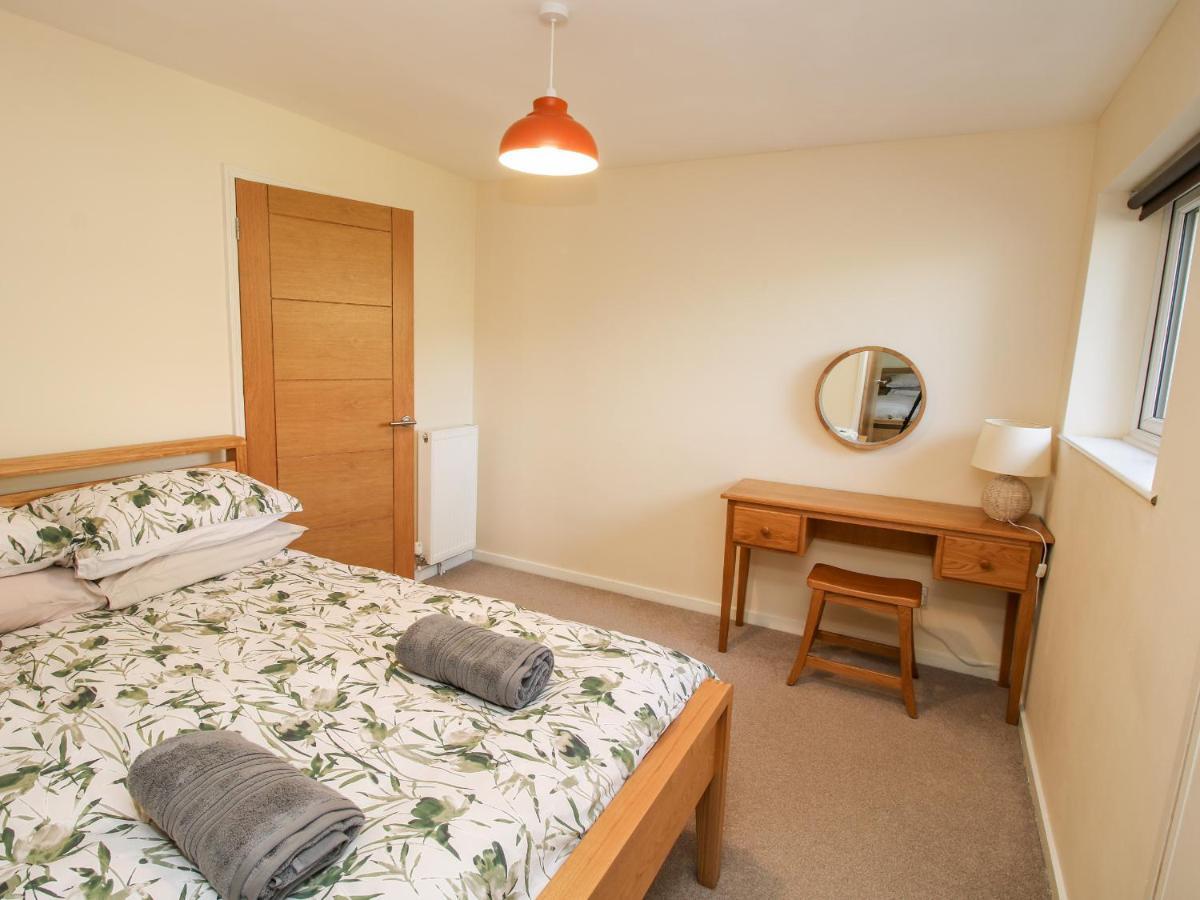 Bicton Lea Villa Acton  Екстериор снимка