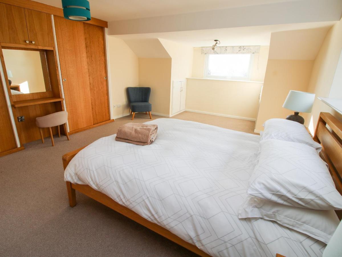 Bicton Lea Villa Acton  Екстериор снимка