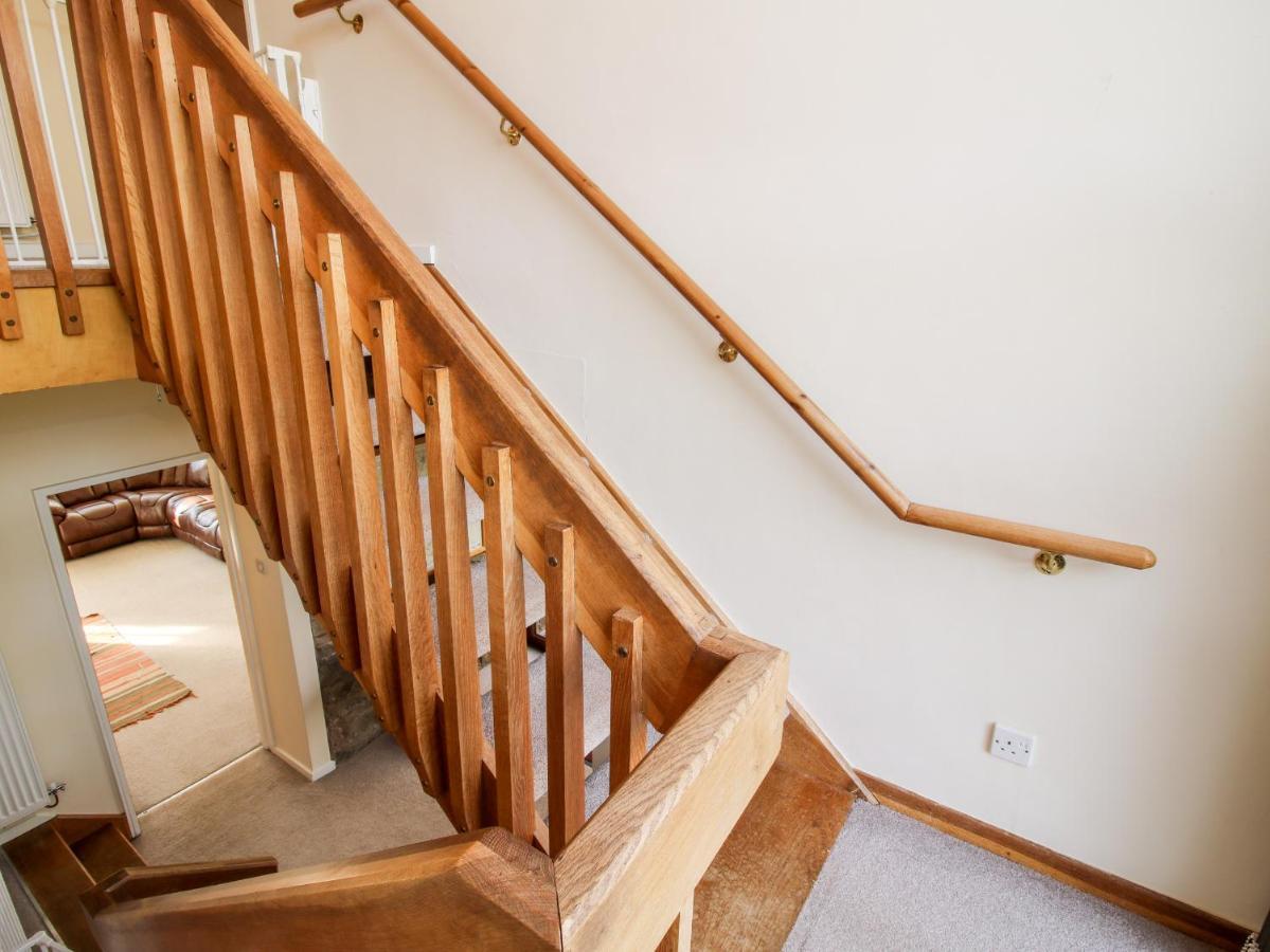 Bicton Lea Villa Acton  Екстериор снимка